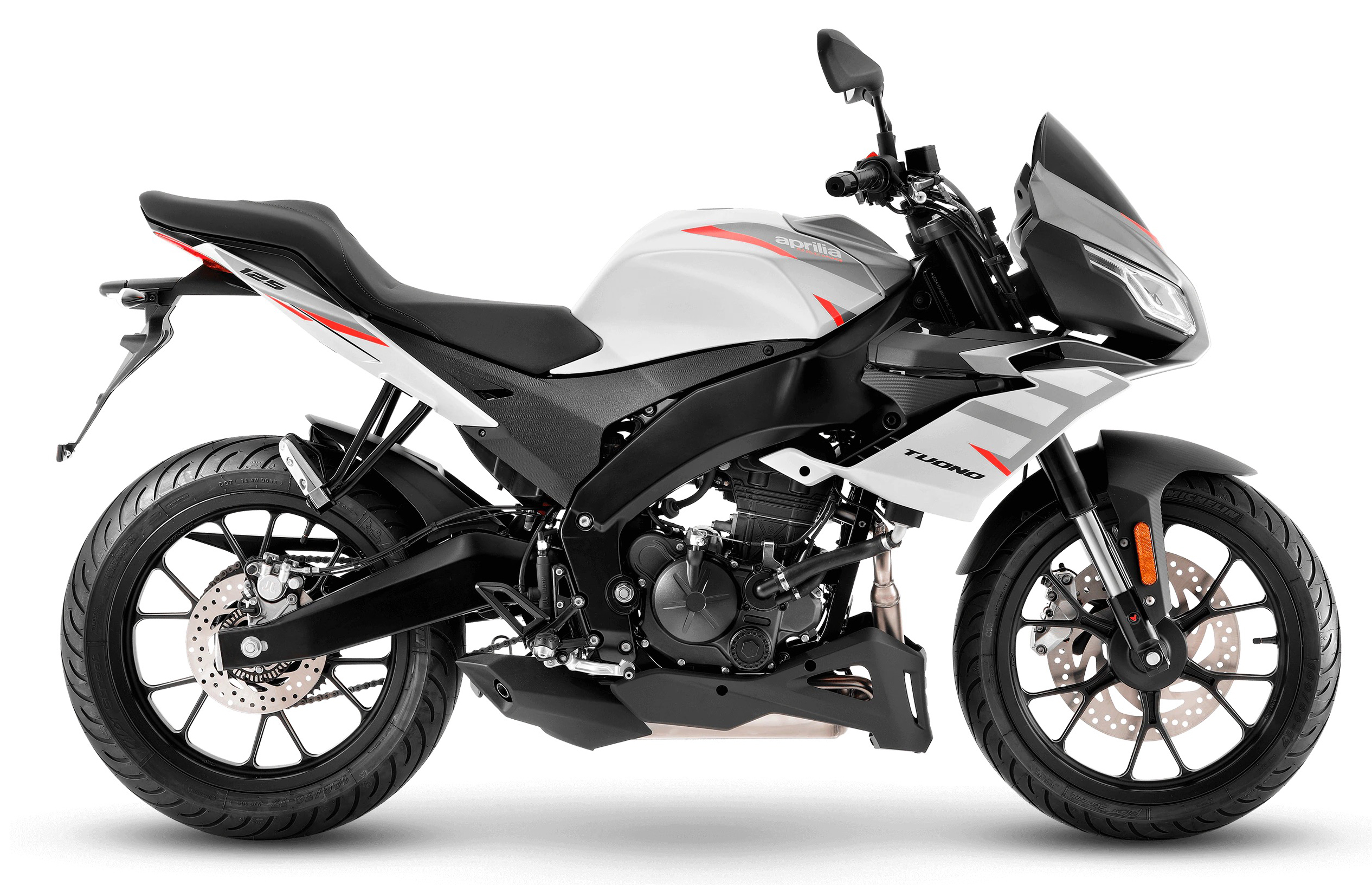 Et billede, der indeholder motorcykel, udendørs, parkeret, sølv
Automatisk genereret beskrivelse