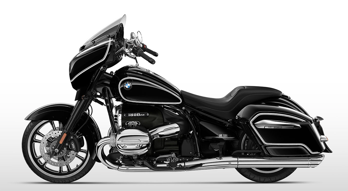 Et billede, der indeholder motorcykel, udendørs, vej, parkeret
Automatisk genereret beskrivelse