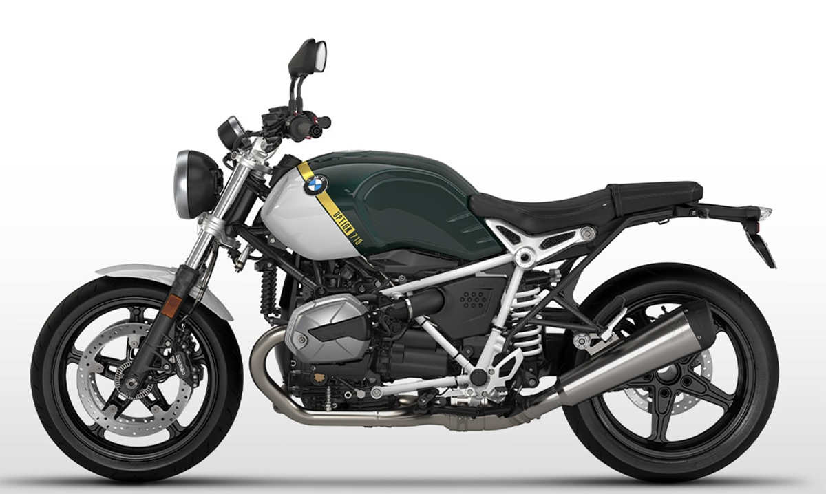 Et billede, der indeholder motorcykel, udendørs, parkeret, sort
Automatisk genereret beskrivelse