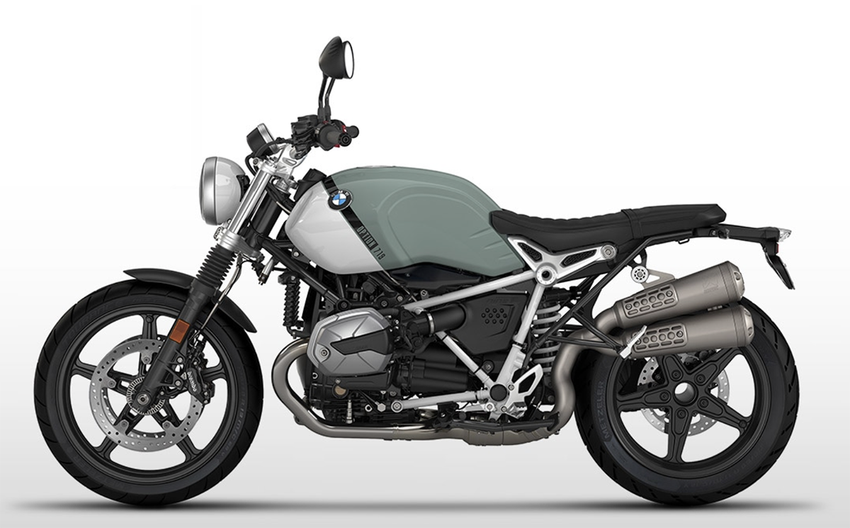 Et billede, der indeholder motorcykel, udendørs, parkeret, sort
Automatisk genereret beskrivelse