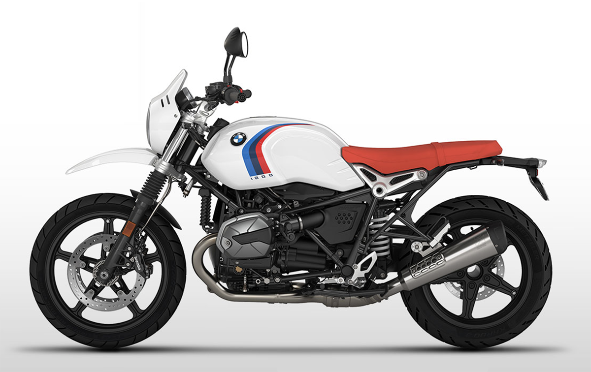 Et billede, der indeholder motorcykel, udendørs, parkeret, sort
Automatisk genereret beskrivelse