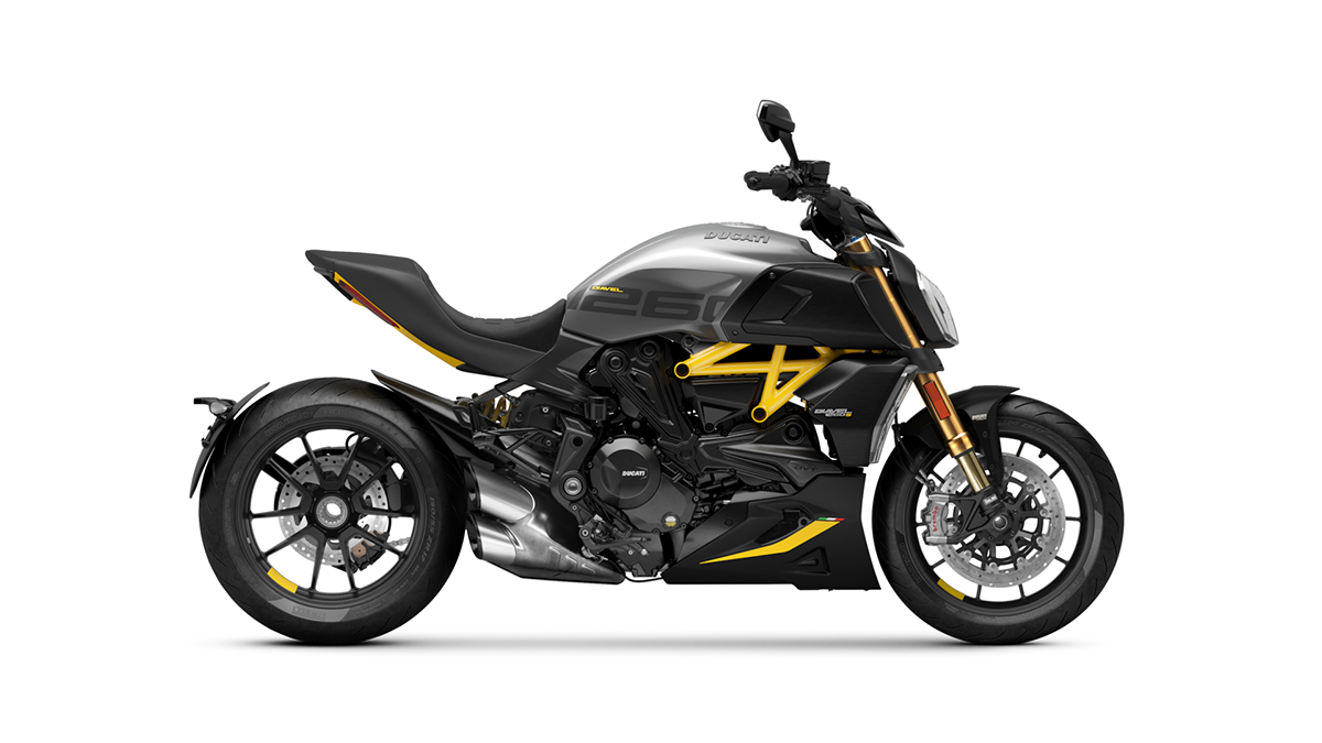 Et billede, der indeholder motorcykel, parkeret, motorcykling

Automatisk genereret beskrivelse