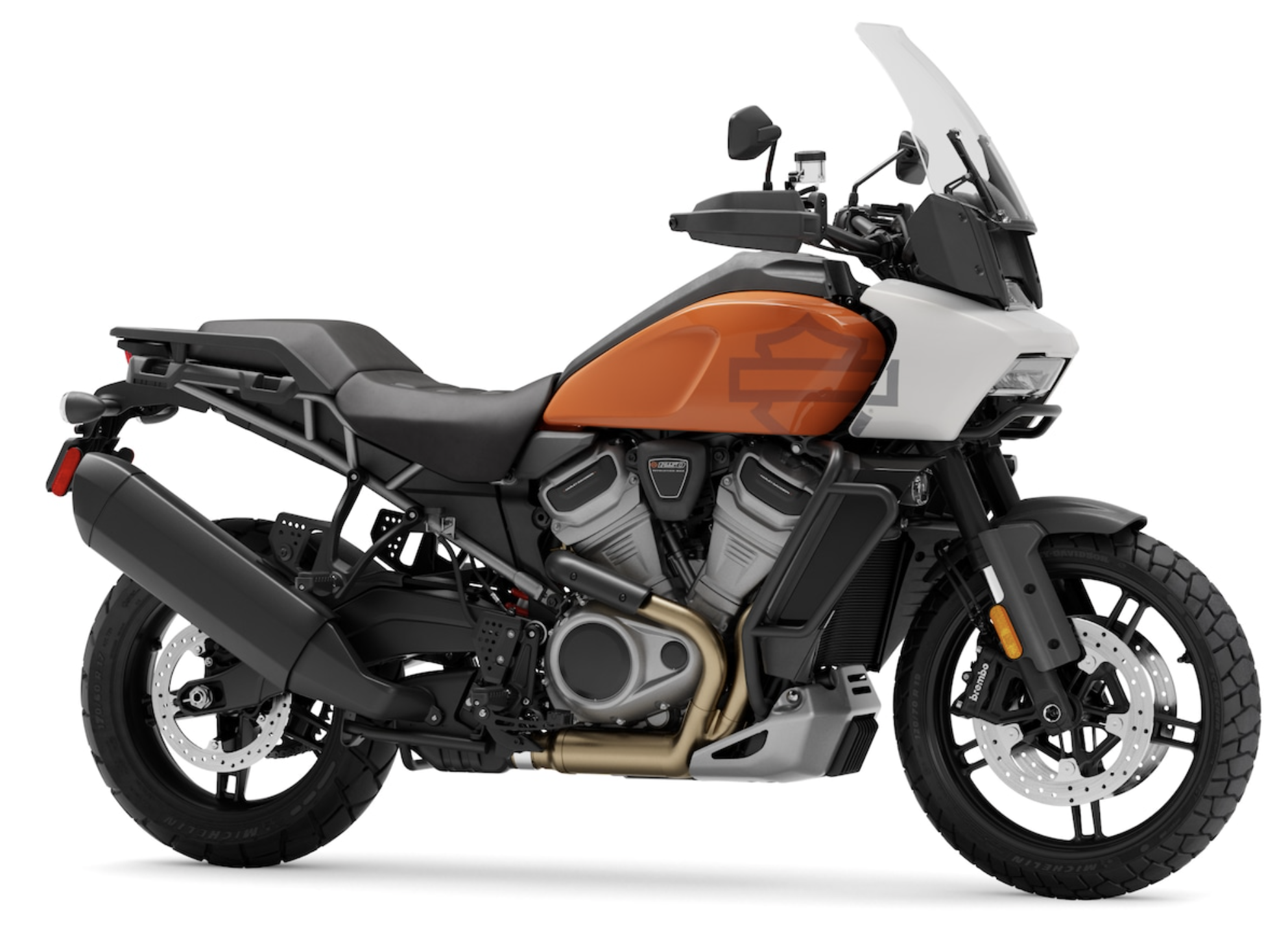 Et billede, der indeholder motorcykel, parkeret, udendørs
Automatisk genereret beskrivelse