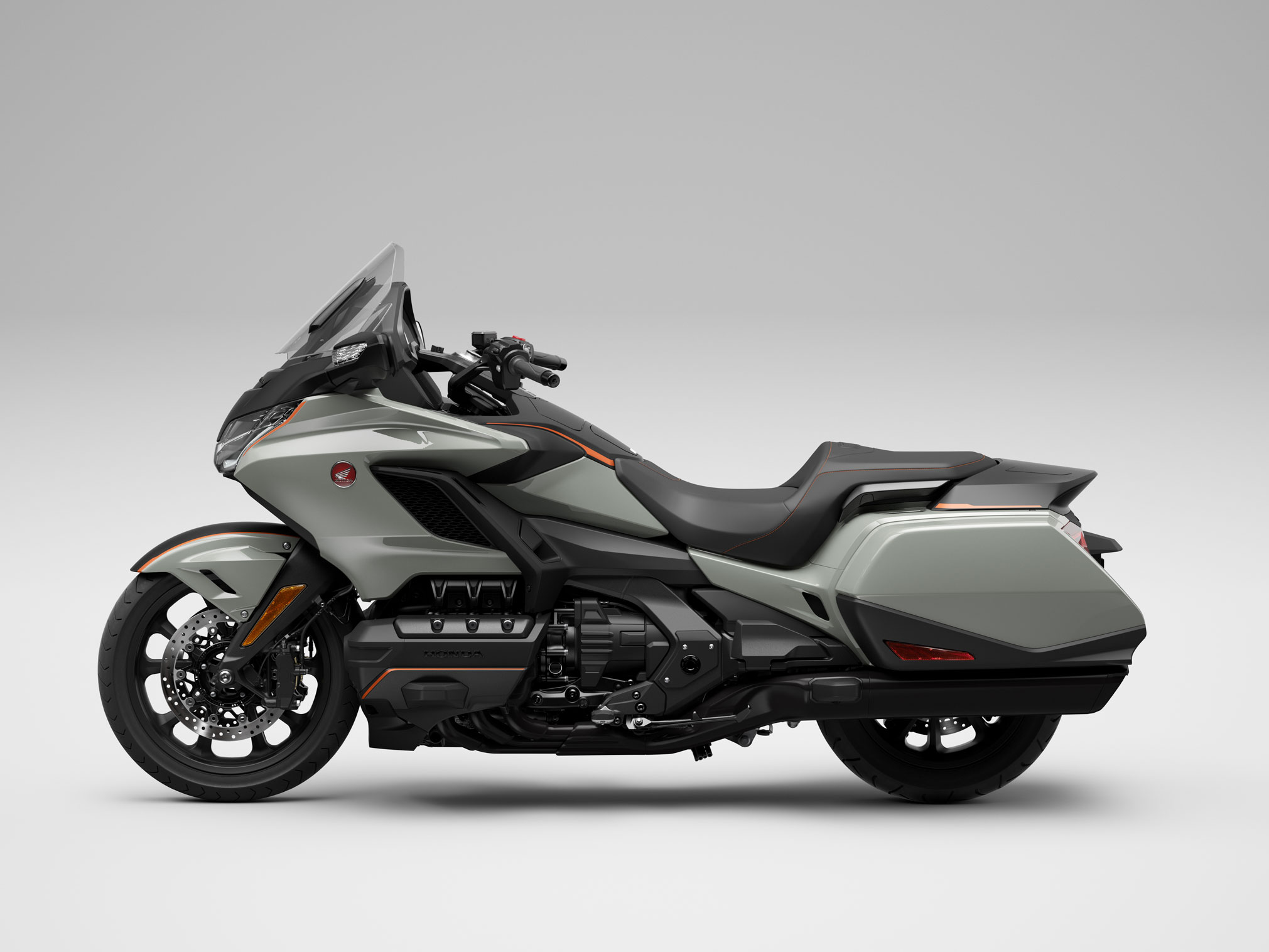 Et billede, der indeholder motorcykel, vej
Automatisk genereret beskrivelse