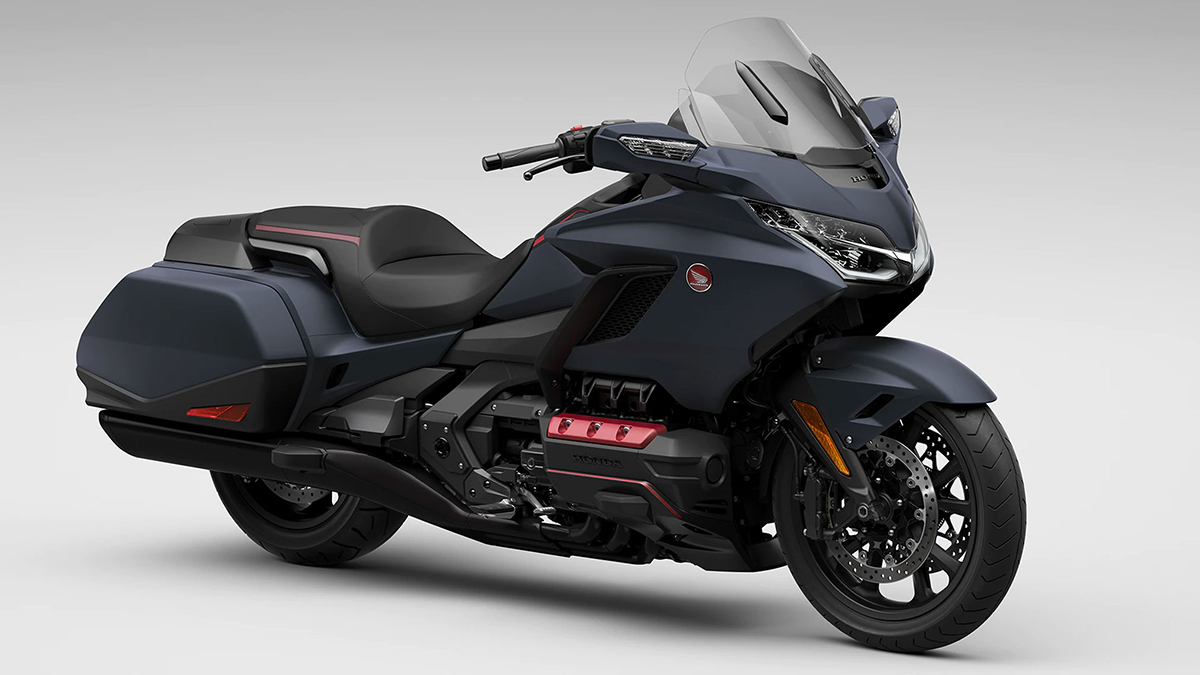 Et billede, der indeholder motorcykel, vej, udend�rs

Automatisk genereret beskrivelse