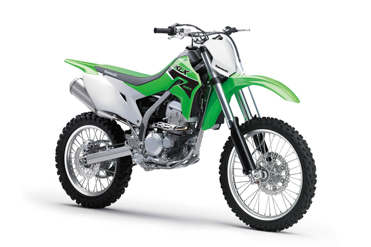 Et billede, der indeholder motorcykel, parkeret, gr�n, transport

Automatisk genereret beskrivelse