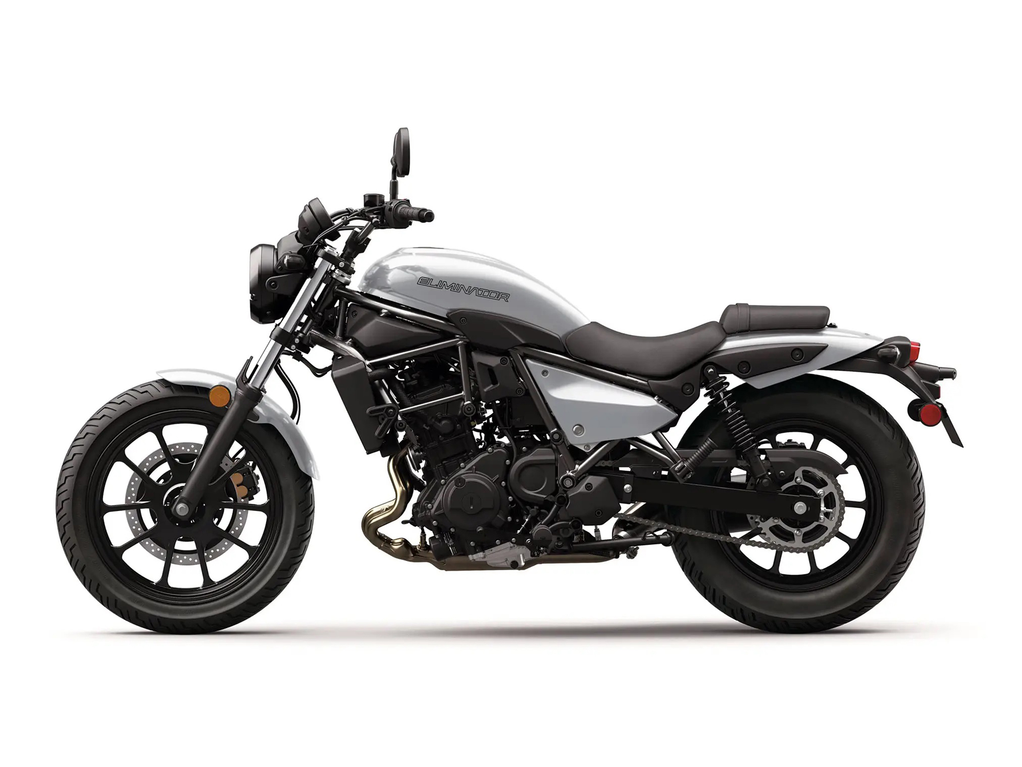 Et billede, der indeholder d�k, hjul, k�ret�j, Landk�ret�j

Automatisk genereret beskrivelse