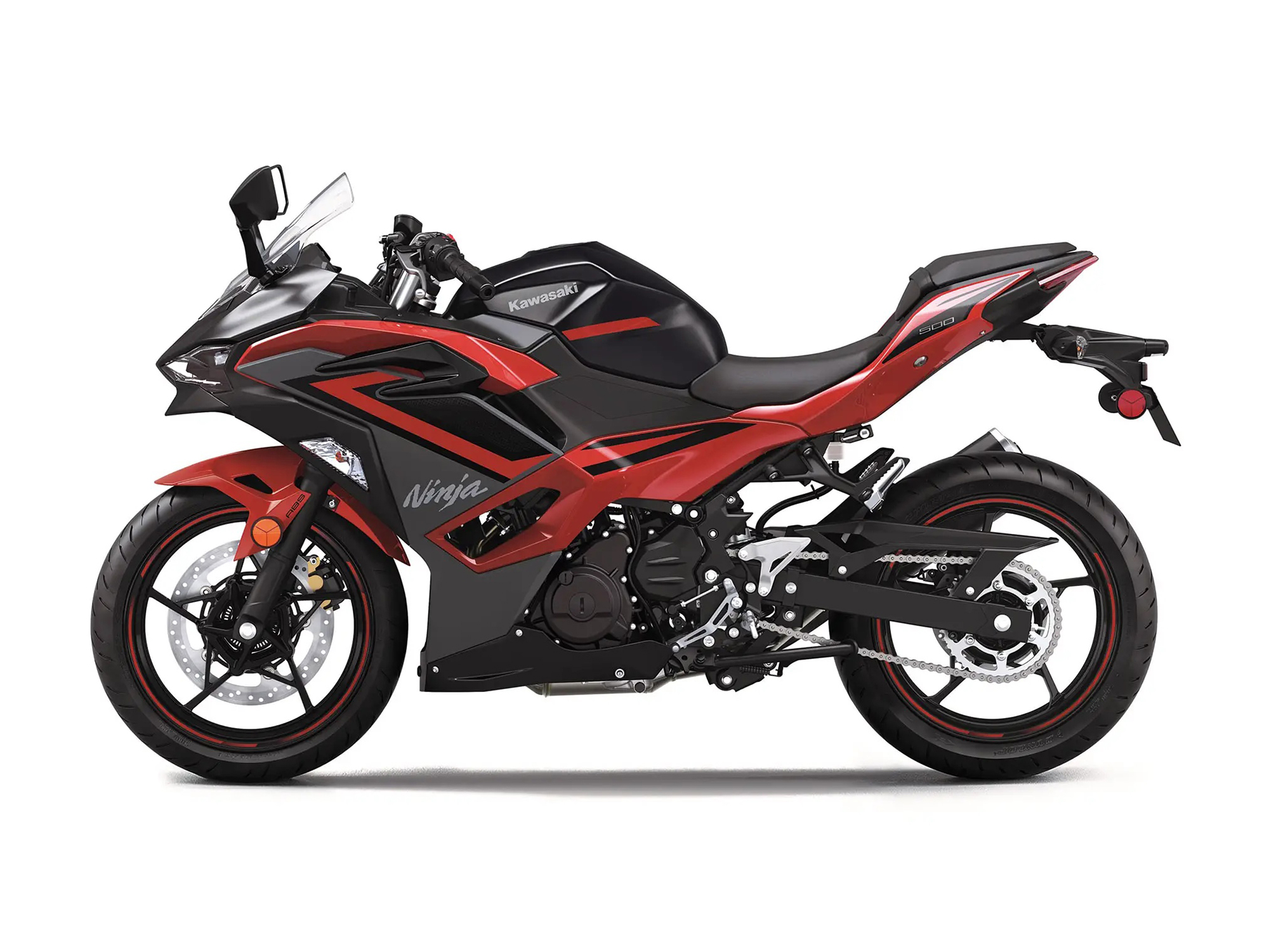 Et billede, der indeholder dæk, hjul, køretøj, motorcykel
Automatisk genereret beskrivelse