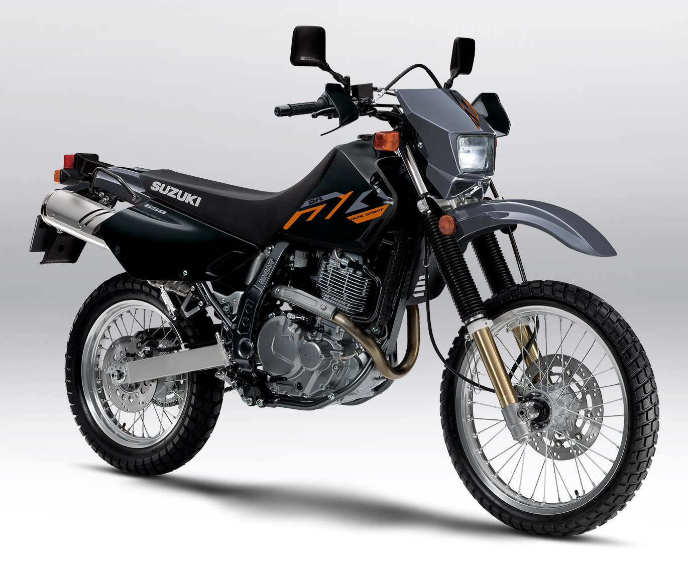 Et billede, der indeholder motorcykel, parkeret
Automatisk genereret beskrivelse