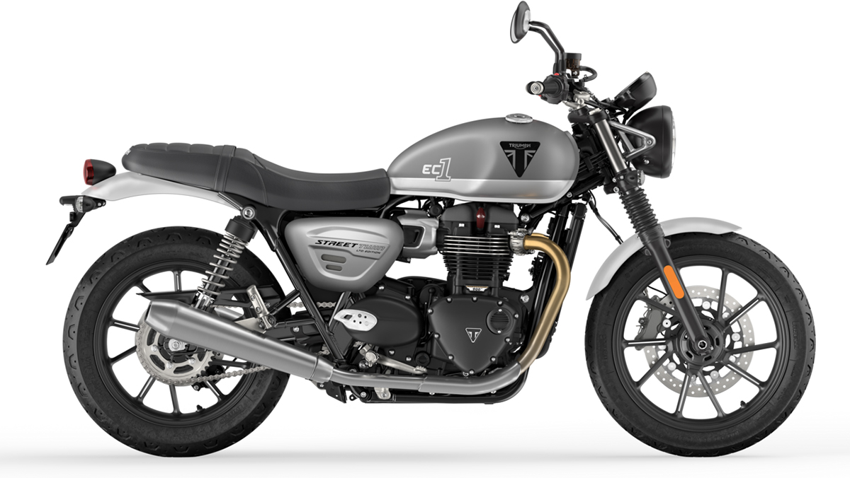 Et billede, der indeholder motorcykel, parkeret, vej, udendørs
Automatisk genereret beskrivelse