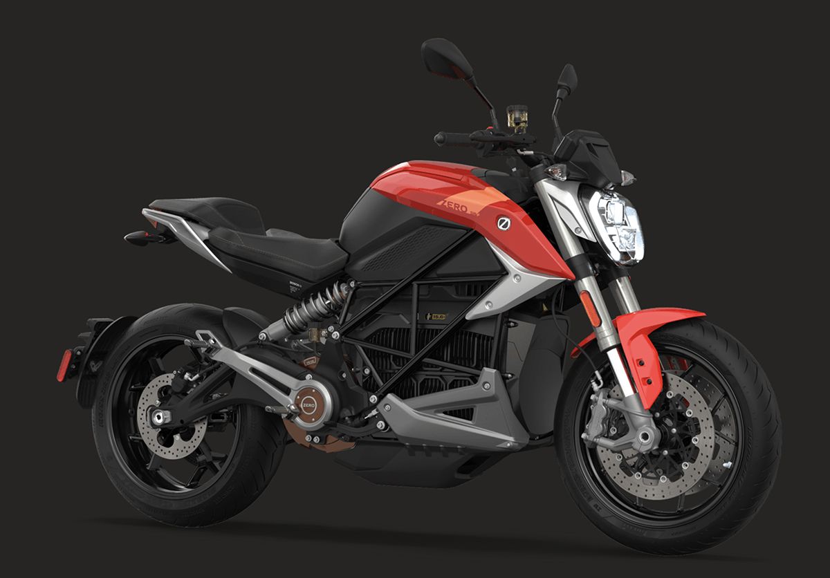 Et billede, der indeholder motorcykel, vej, motorcykling

Automatisk genereret beskrivelse