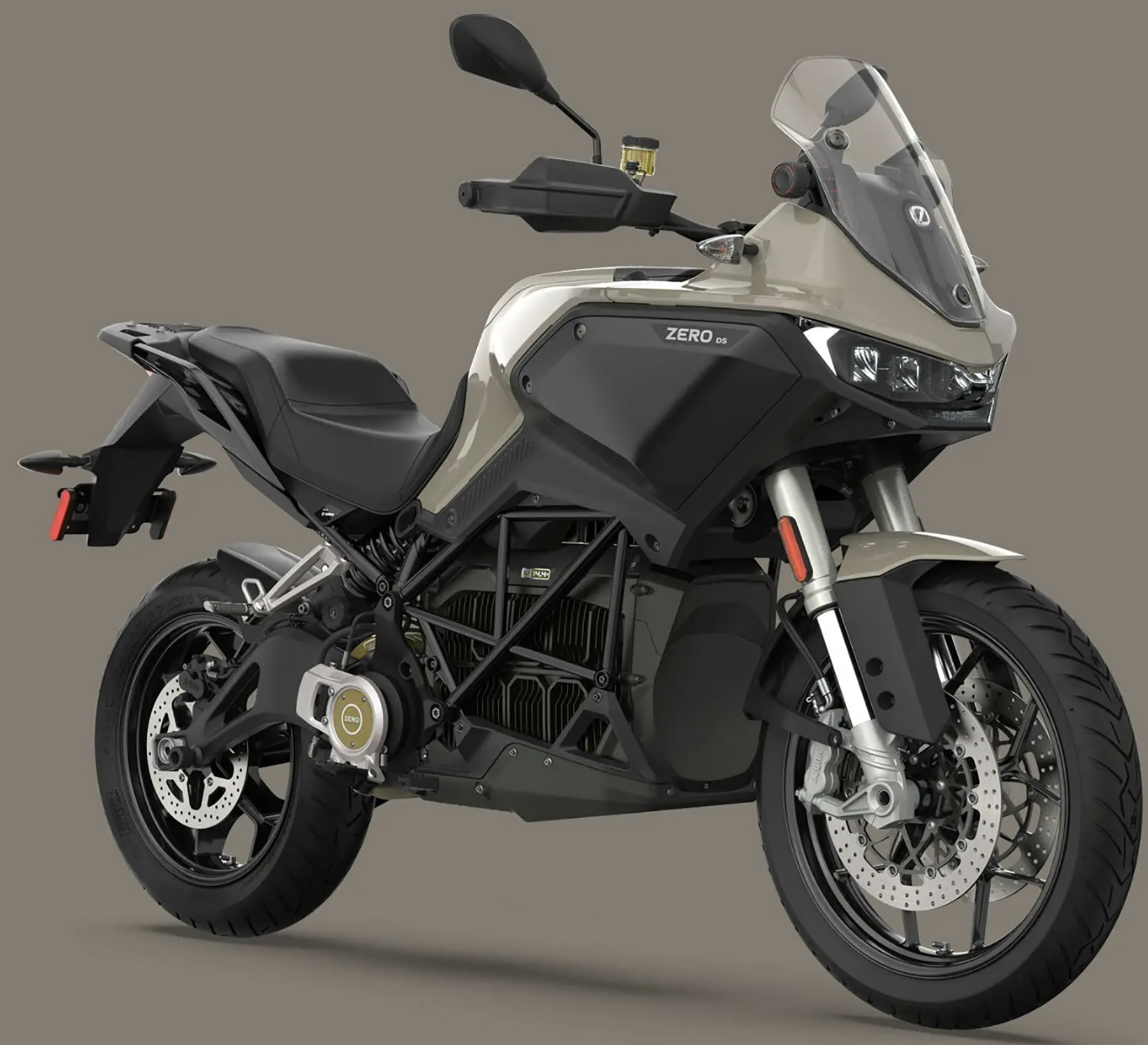 Et billede, der indeholder d�k, hjul, k�ret�j, Landk�ret�j

Automatisk genereret beskrivelse