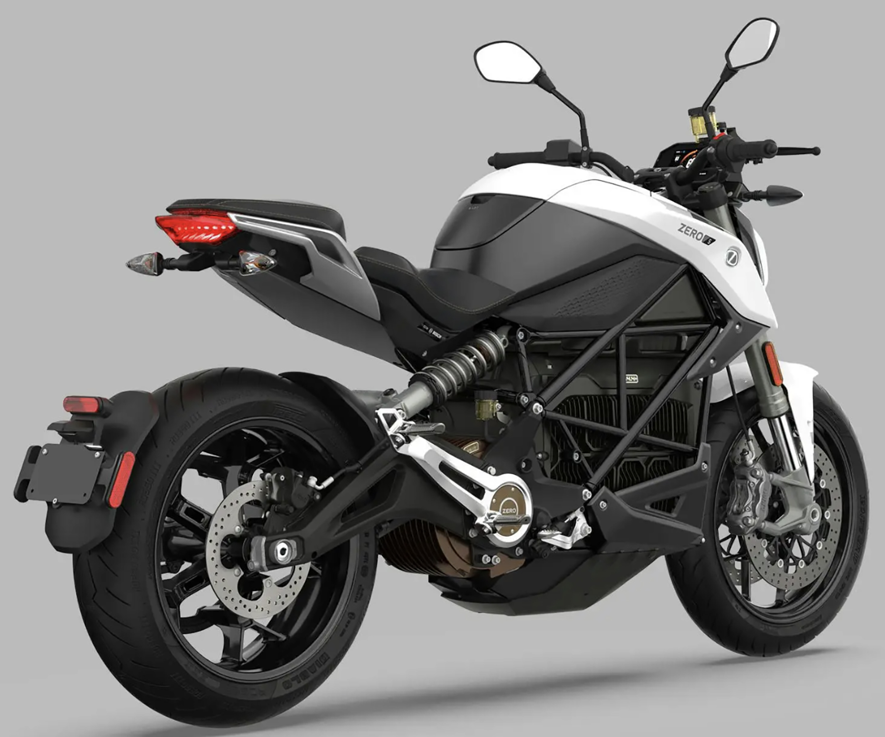 Et billede, der indeholder d�k, hjul, k�ret�j, Landk�ret�j

Automatisk genereret beskrivelse