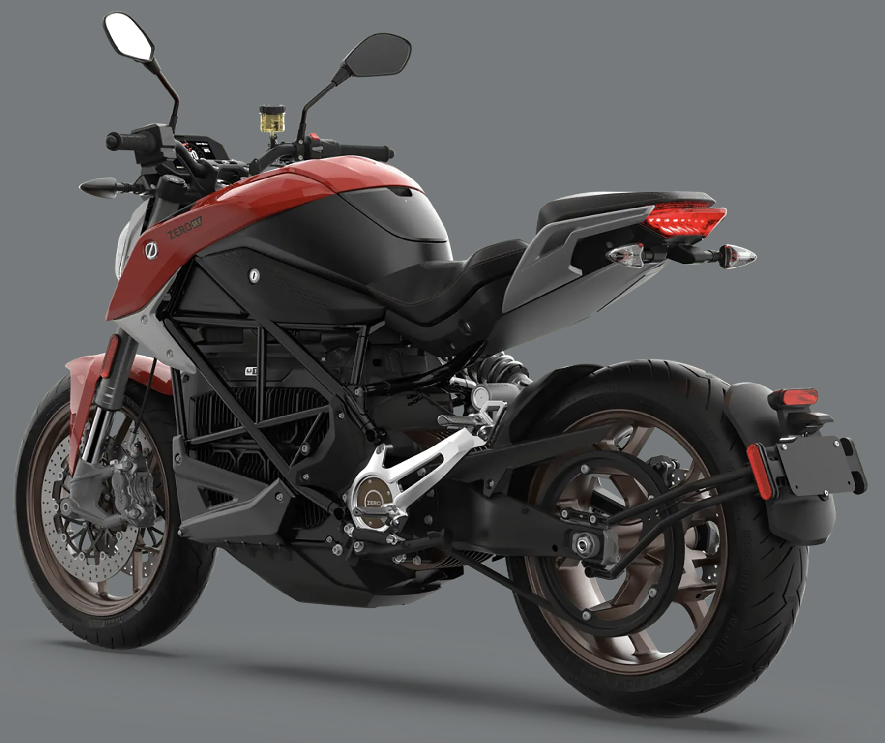 Et billede, der indeholder d�k, k�ret�j, hjul, Landk�ret�j

Automatisk genereret beskrivelse